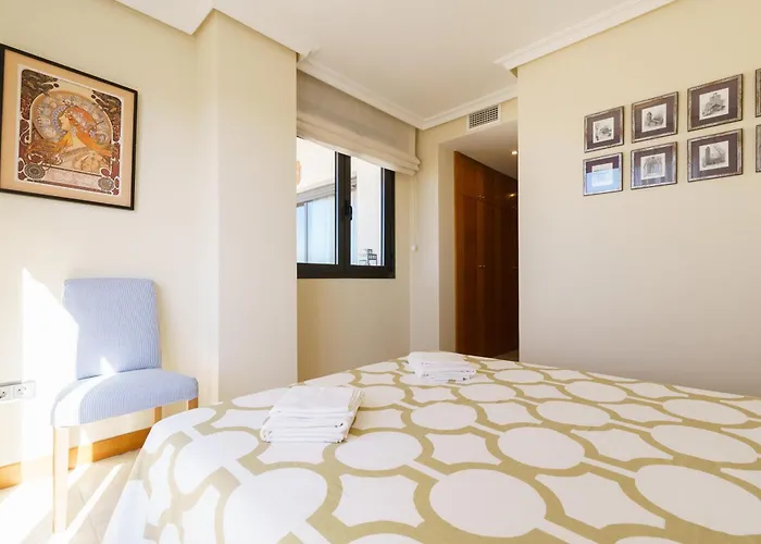 아파트 Sunset Seaview Corner With Pool - Happy 에스테포나