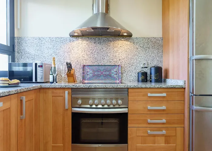 Sunset Seaview Corner With Pool - Happy 아파트 에스테포나