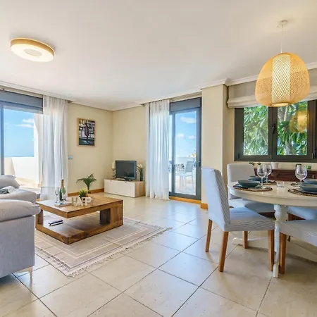 Sunset Seaview Corner With Pool - Happy Apartment *