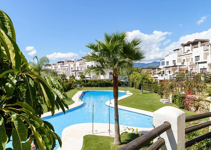 Апартаменты Sunset Seaview Corner With Pool - Happy